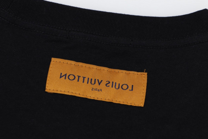 LV CLOTHES V00072
