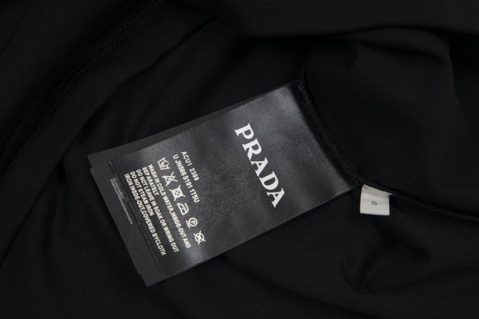 Prad* CLOTHES PRA15