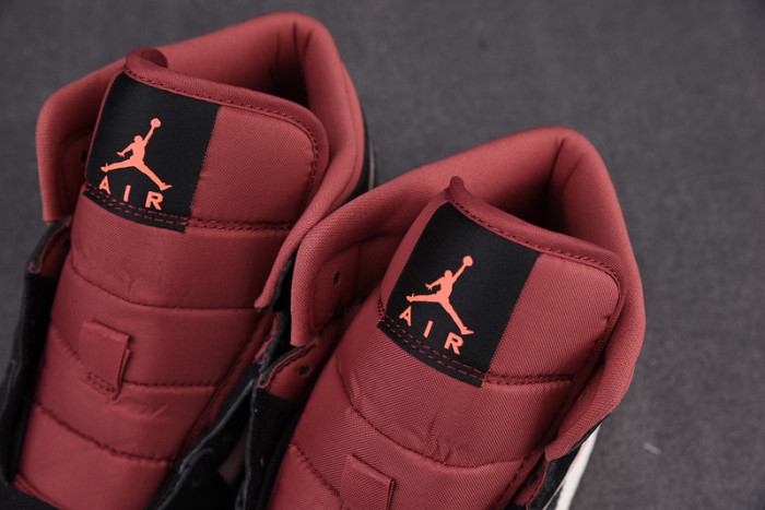 Air Jordan 1 Mid