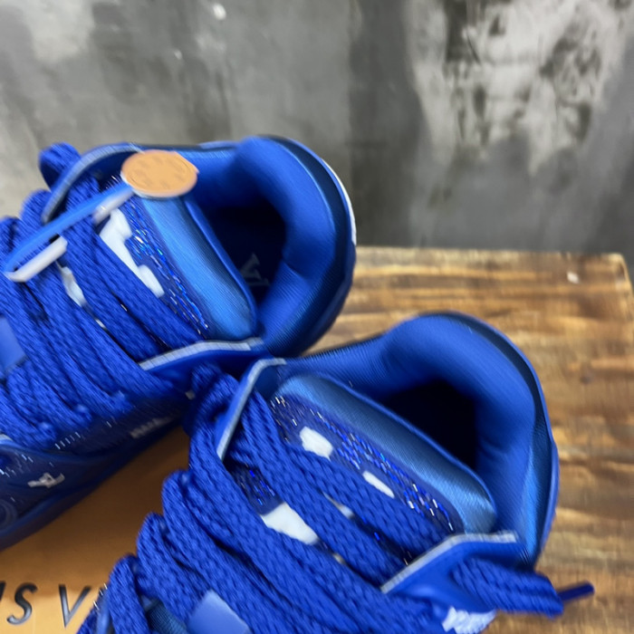 TRAINER MAXI TM067