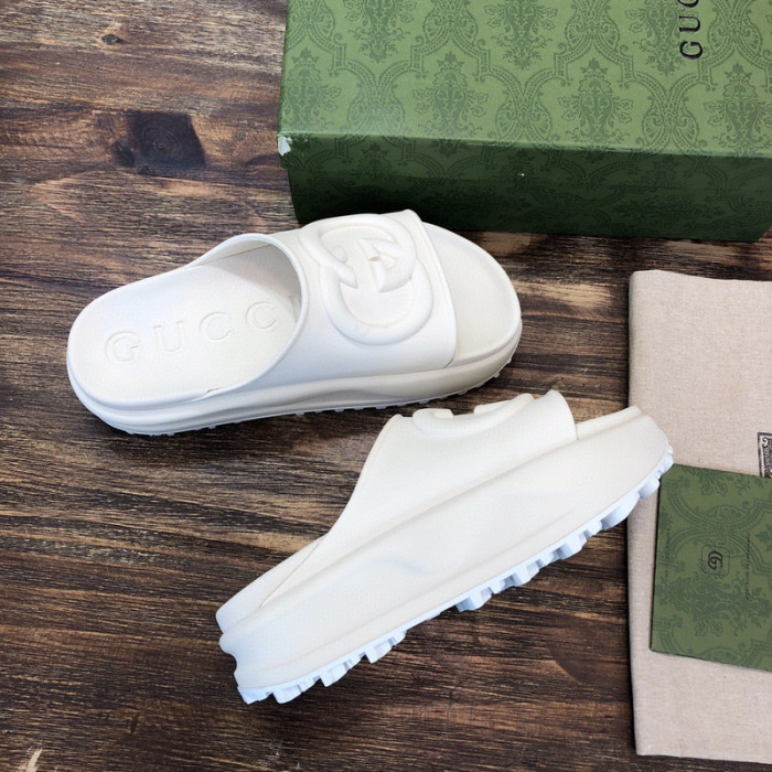 Gucc* Sandal 141