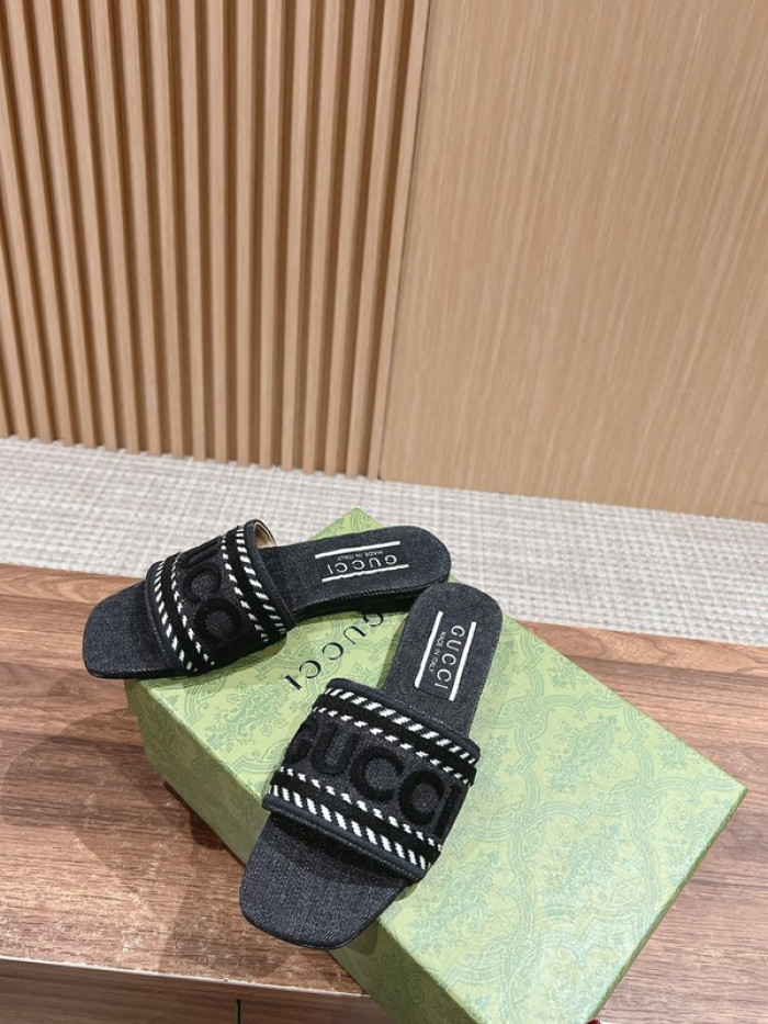 Gucc* Sandal 201