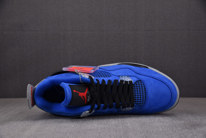 AIR JORDAN 4