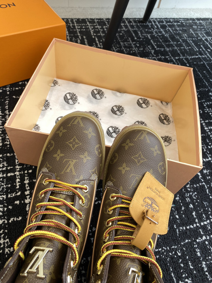 LV BOOST L000014