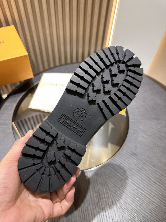 LV BOOTS L000018