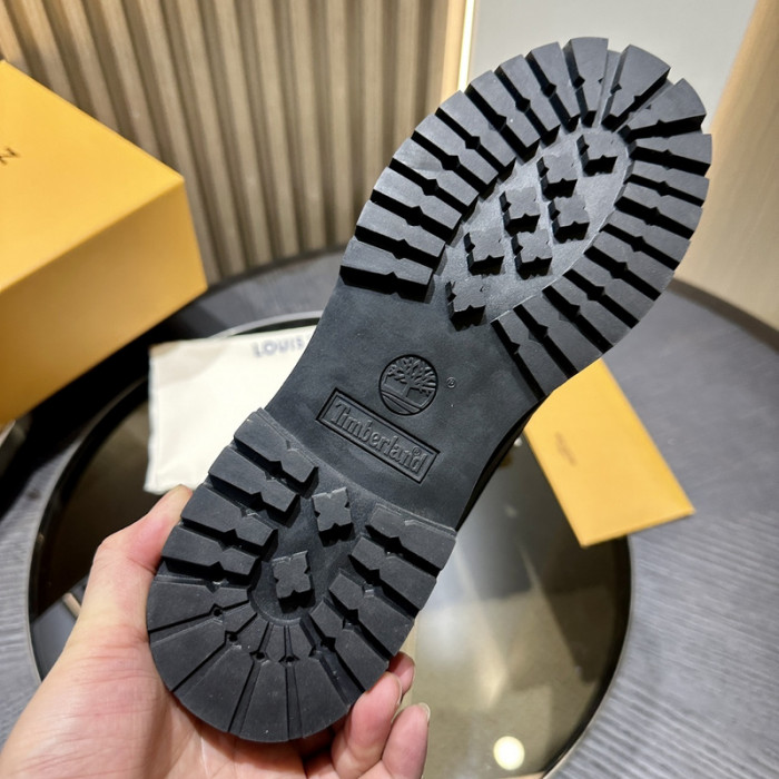 LV BOOTS L000035