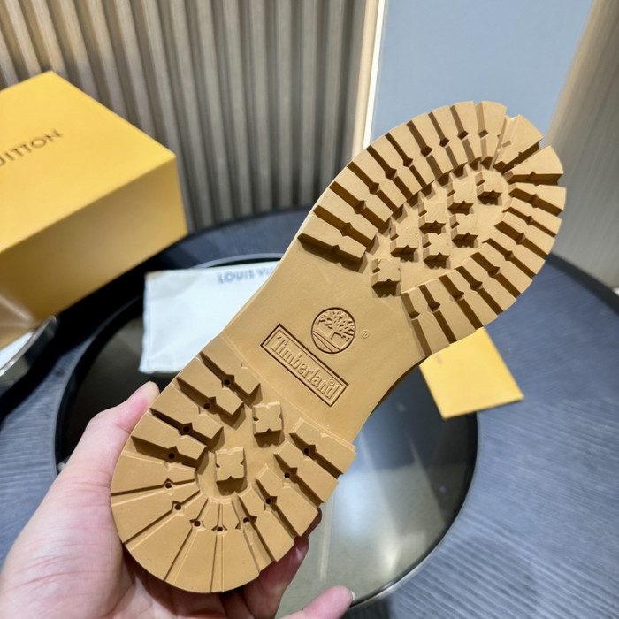 LV BOOTS L000036