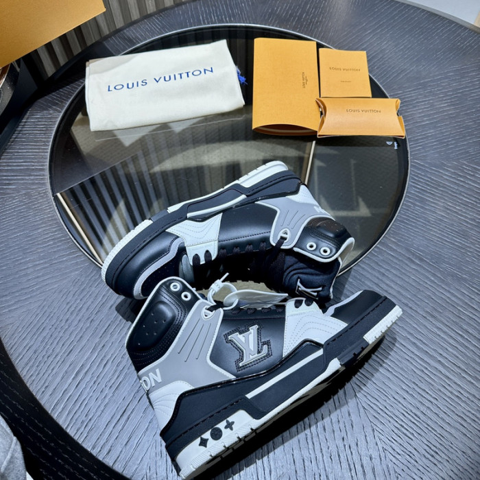 LV LV-000633