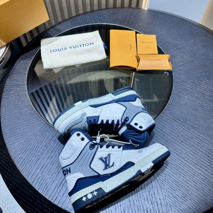 LV LV-000635