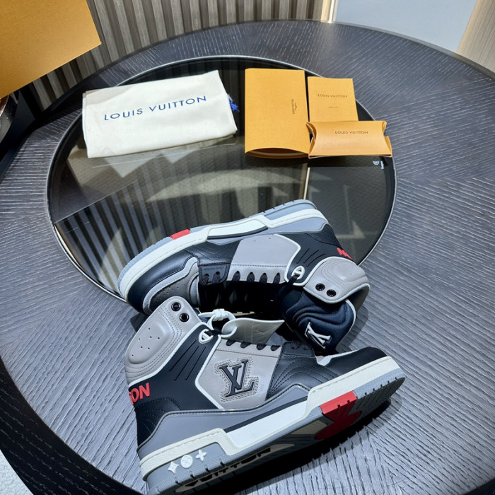 LV LV-000636