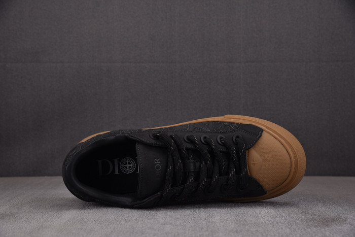 D10r b33 sneakers b330011