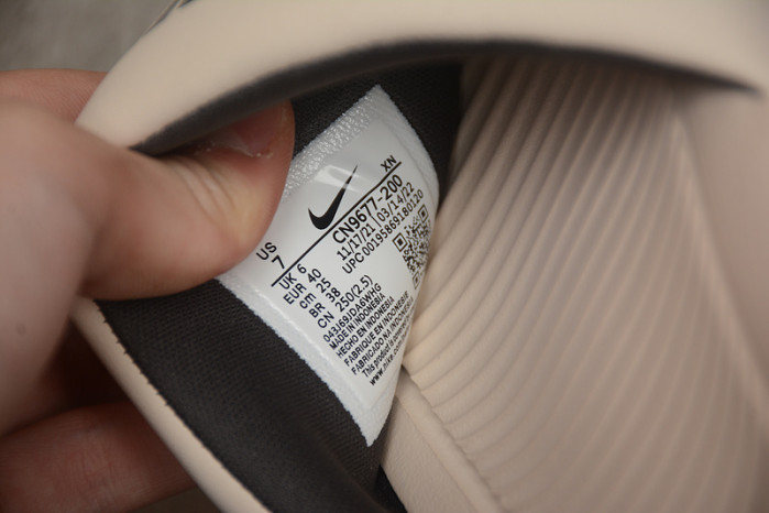 NIKE SANDALS N-022