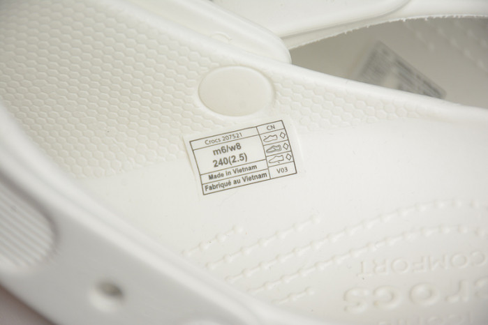 CROCS SCANDAL C00031