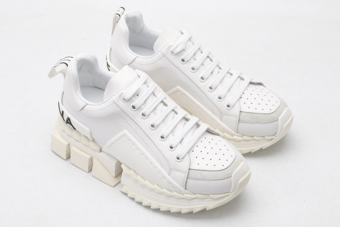 DG SNEAKER DG-10002