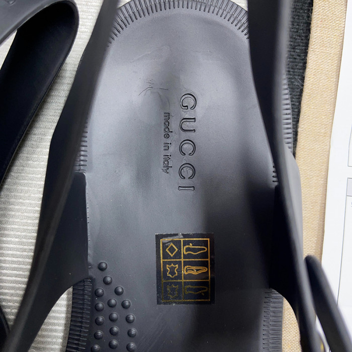 Gucc* Sandal 100