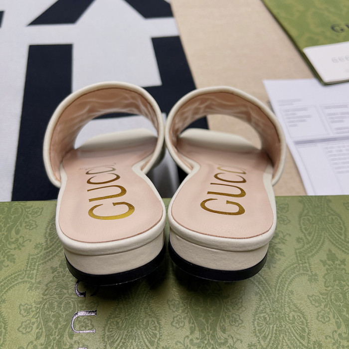 Gucc* Sandal 106