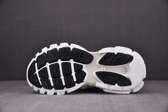 TRACK SNEAKER TS057