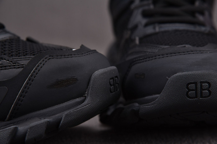 TRACK SNEAKER TS072