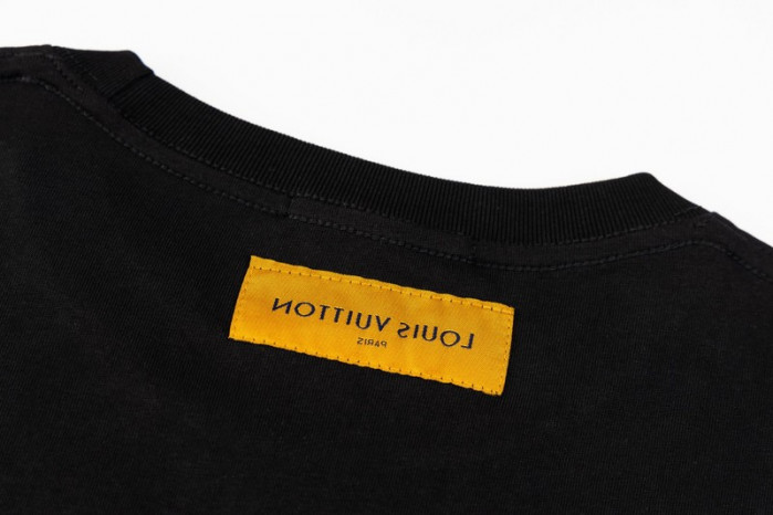 LV CLOTHES V00032