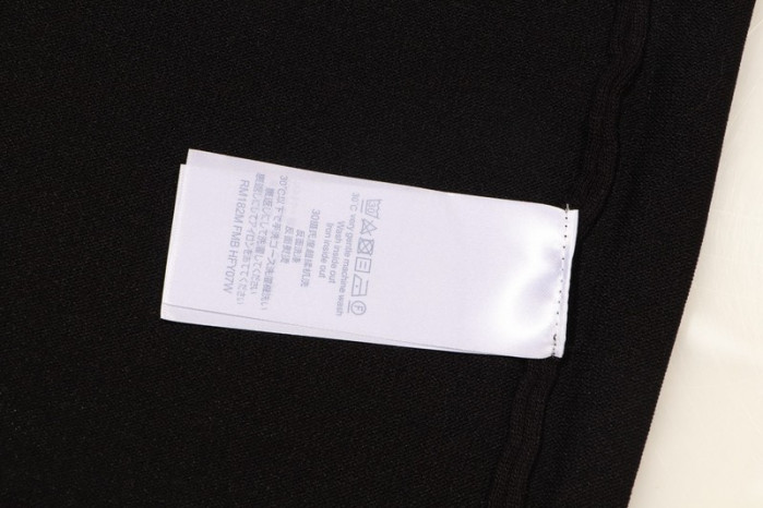 LV CLOTHES V00046