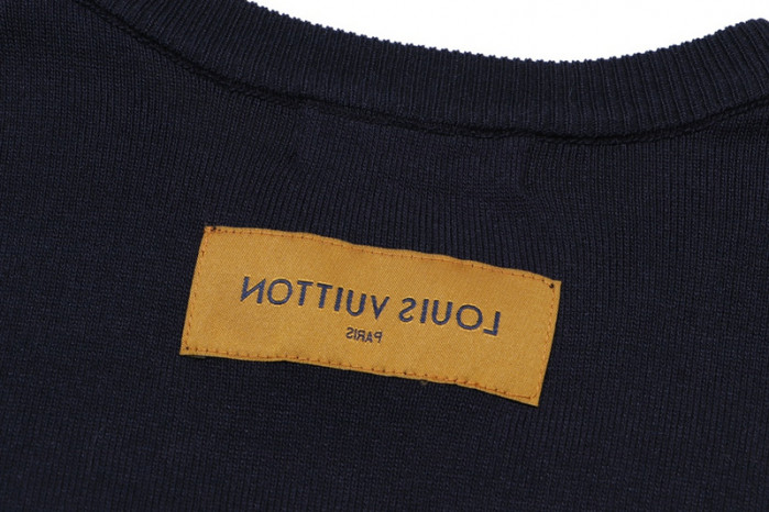 LV CLOTHES V00062