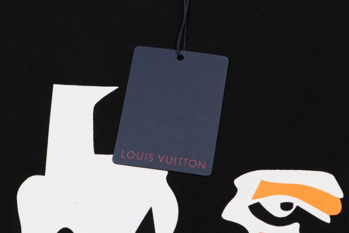 LV CLOTHES V00072