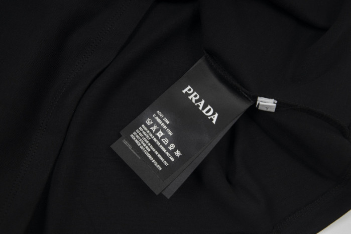 Prad* CLOTHES PRA11