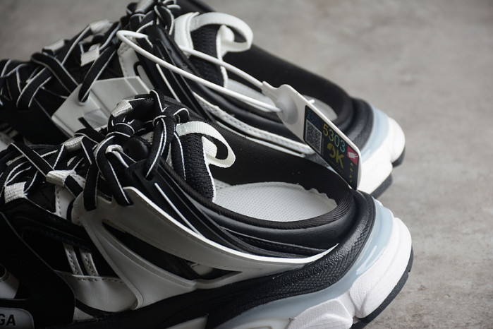 TRACK SNEAKER TS112