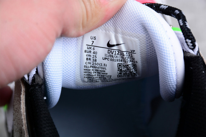 NIKE AIR MORE UPTEMPO 96