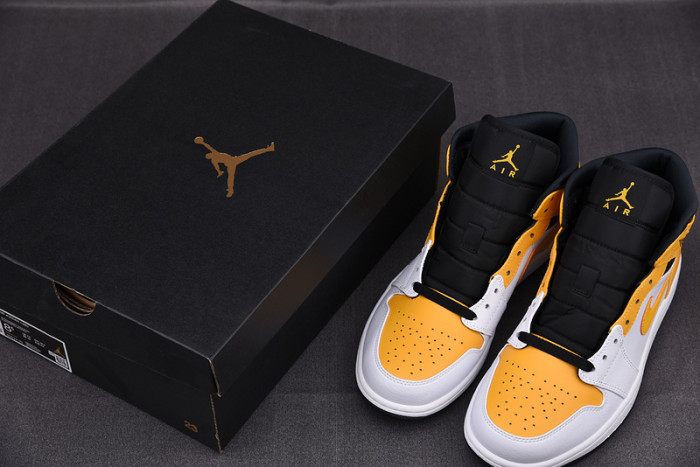 Air Jordan 1 Mid