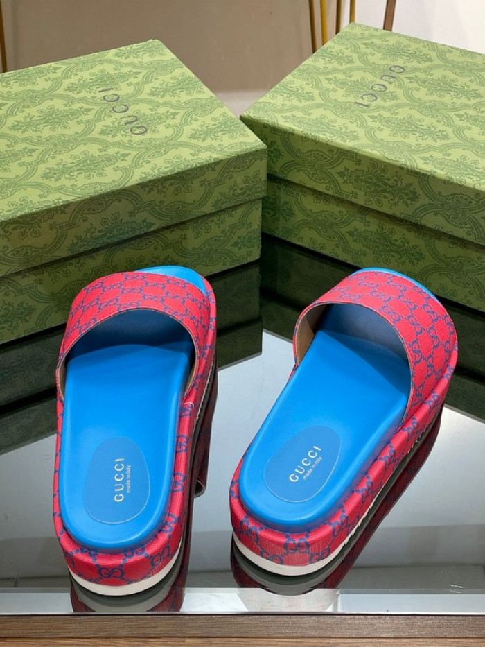 Gucc* Sandal 156