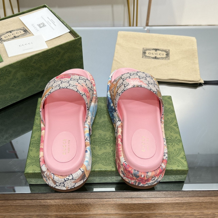 Gucc* Sandal 157