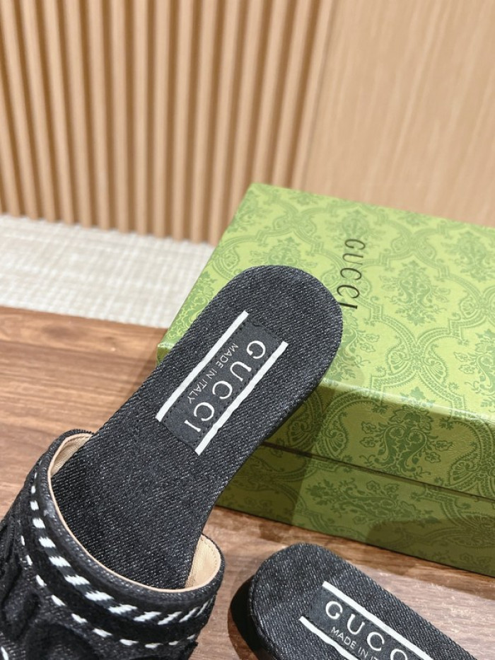 Gucc* Sandal 201