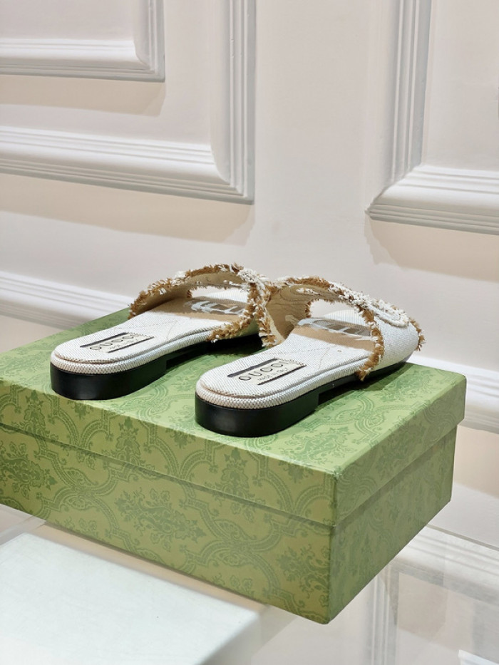 Gucc* Sandal 206