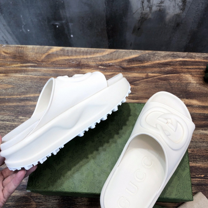 Gucc* Sandal 141