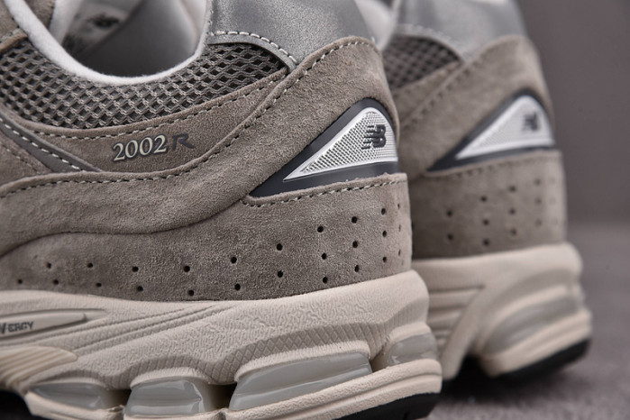 New Balance 2002R 