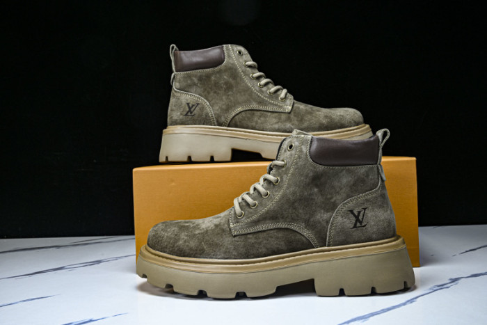 LV BOOTS L000060