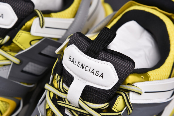 TRACK SNEAKER TS005
