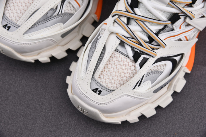TRACK SNEAKER TS001
