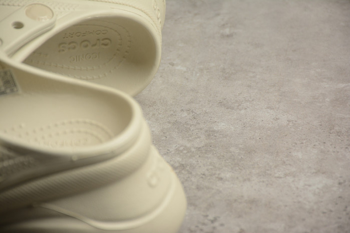 CROCS X SALEHE BEMBURY C00022