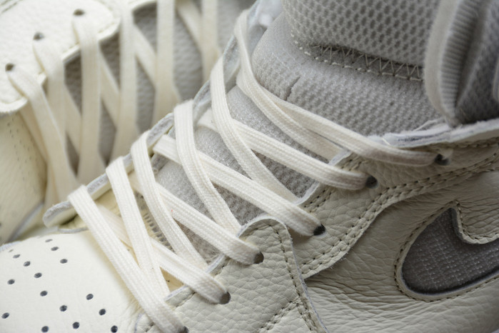 Jordan 1 High Zoom Air CMFT Pearl White (W) CT0979-107
