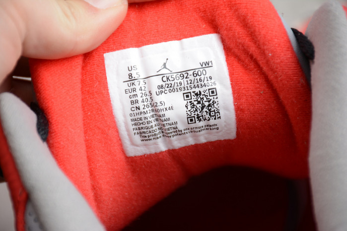 AIR JORDAN 3 RED CEMENT CK5692-600