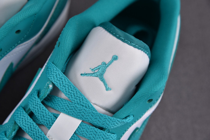Air Jordan 1 Low DC0774-132