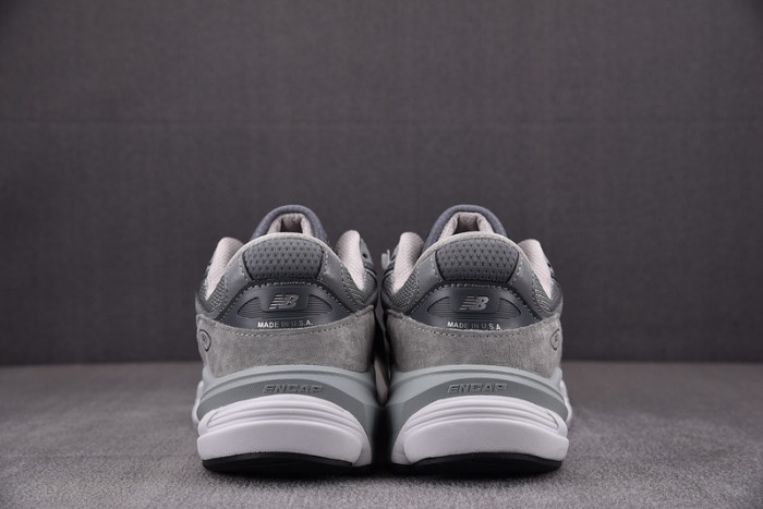 NEW BALANCE SNEAKER NB068
