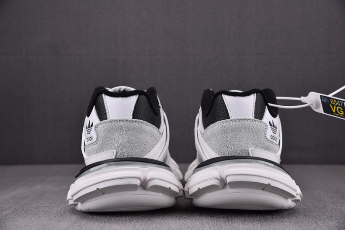 TRACK SNEAKER TS057