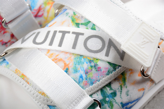 L&V SANDAL32