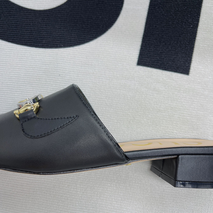 Gucc* Sandal 121