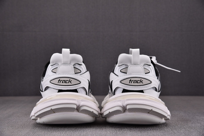 TRACK SNEAKER TS070