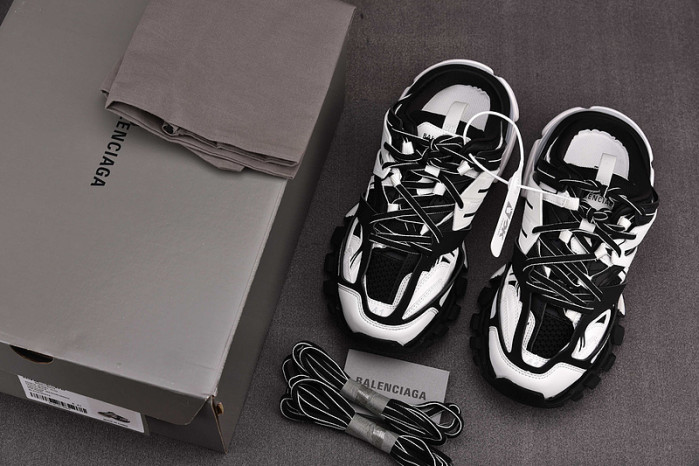 TRACK SNEAKER TS085