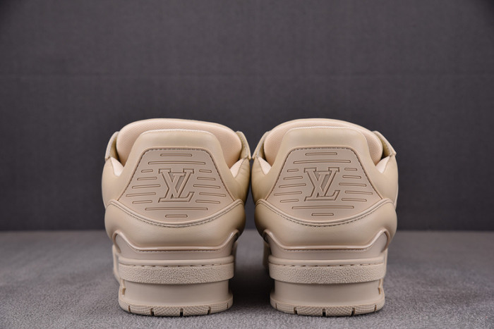 LV SNEAKER LV-000091